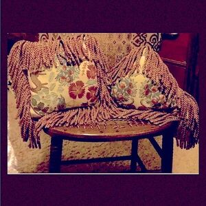 Beautiful Tapestries Decorative Floral Pillows Fringe Set